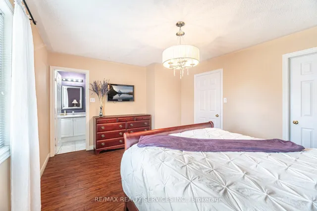 Additional image 17 of 123 Farthingale Cres
