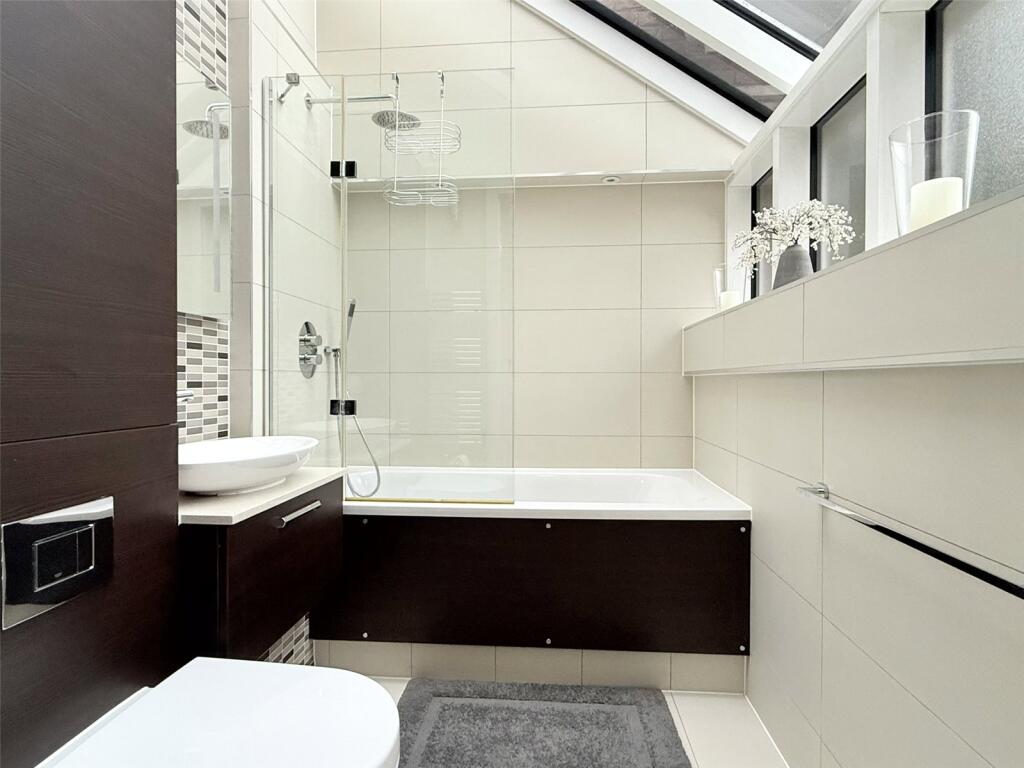 Additional image 13 of Georges Wood Road, Brookmans Park, AL9