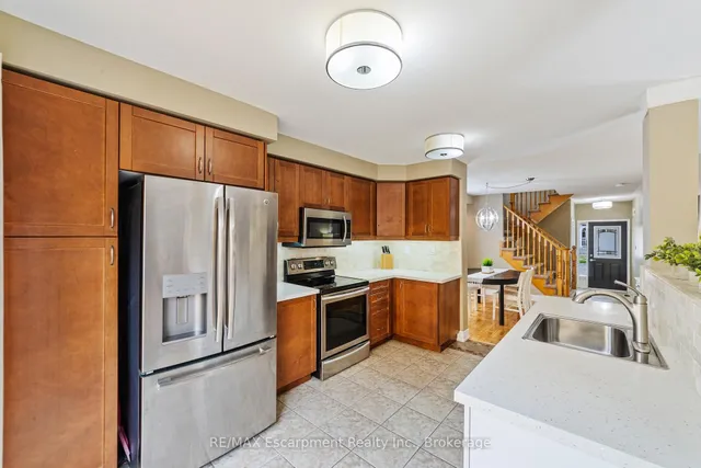 Additional image 6 of 1113 Riddell Cres