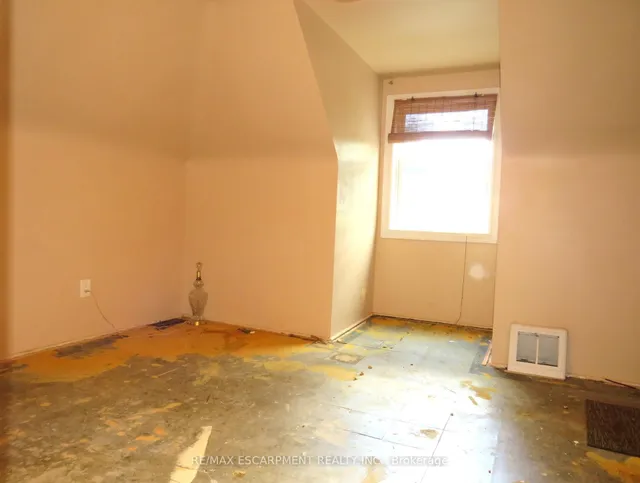 Additional image 20 of 120 Sanford Ave