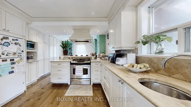 Additional image 13 of 17 Calvin Ave