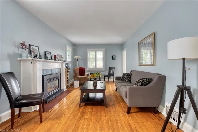 Additional image 7 of 33 East 12th St