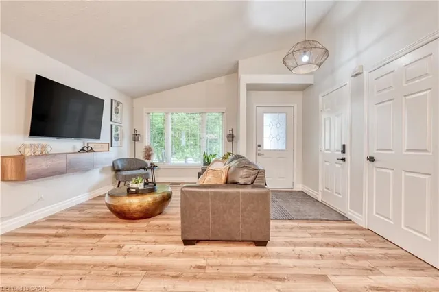 Additional image 7 of 31 Bolzano Crt