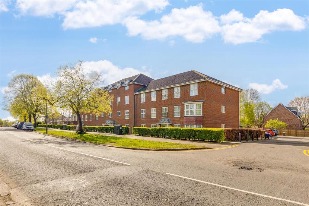 Additional image 26 of Beaumont House, Cole Green Lane, Welwyn Garden