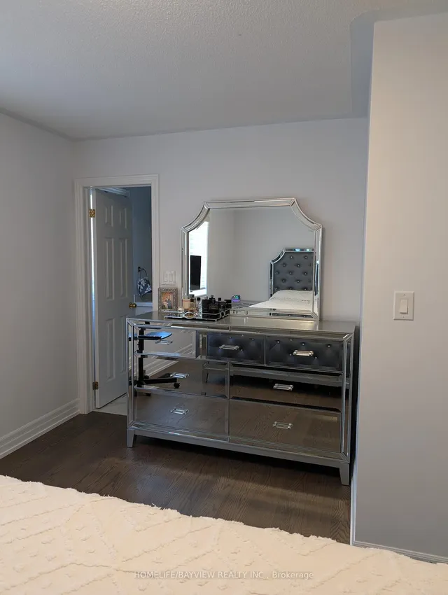 Additional image 20 of 32 Devonsleigh Dr