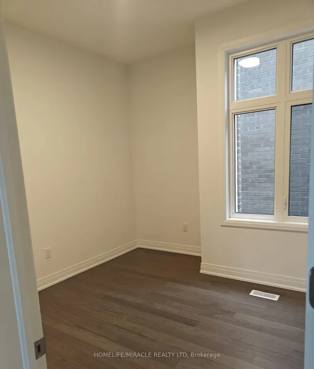 Additional image 18 of 1348 Aymond Cres