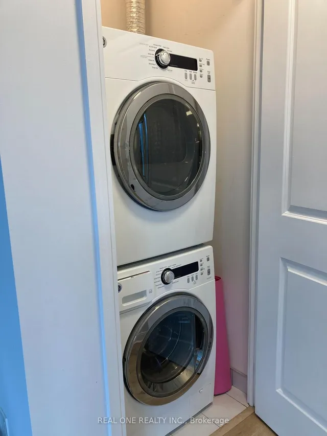 Additional image 20 of 50 Absolute Ave Unit 405