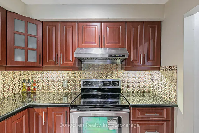 Additional image 19 of 14 Carl Cres