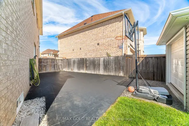 Additional image 43 of 10 Cloverlawn St