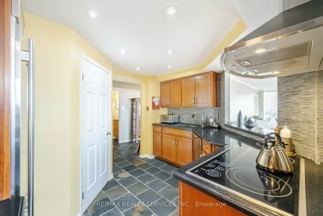 Additional image 10 of 310 Mill St Unit 1109