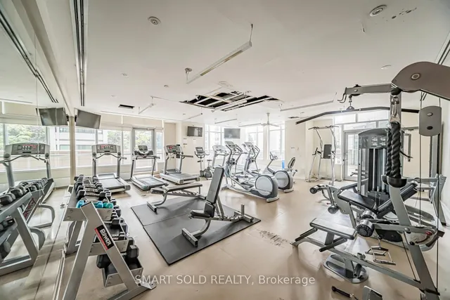 Additional image 11 of 2191 Yonge St Unit 901