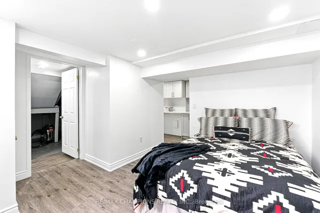 Additional image 28 of 35 Hercules Crt