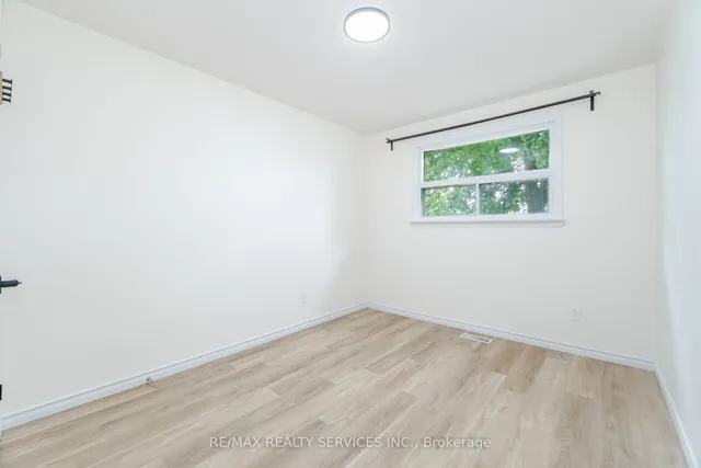 Additional image 26 of 7386 Netherwood Rd