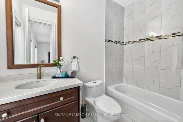 Additional image 35 of 63 Reidmount Ave