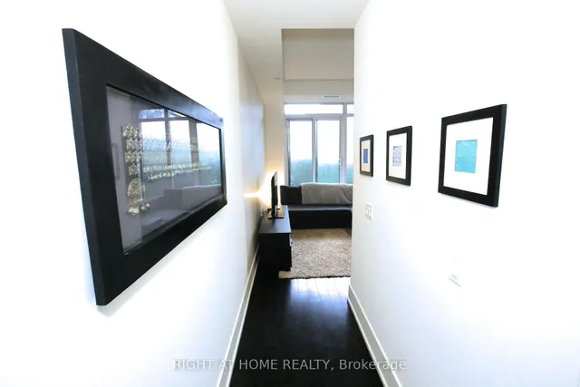 Additional image 9 of 330 Richmond St Unit 210