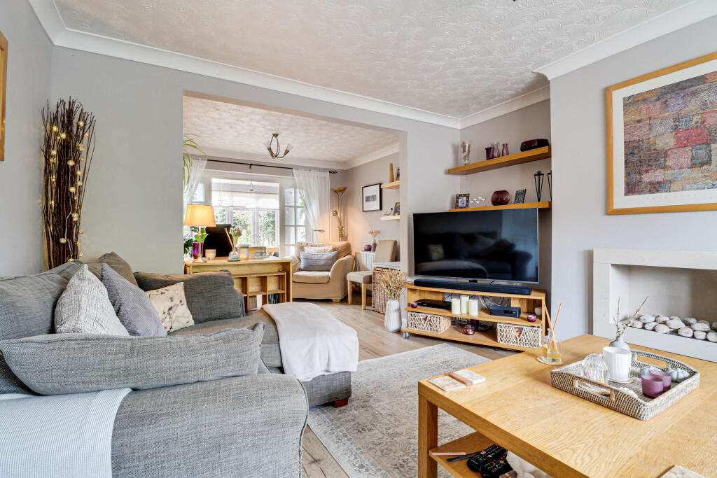 Additional image 16 of Springfield Crescent, Harpenden, Hertfordshire, AL5