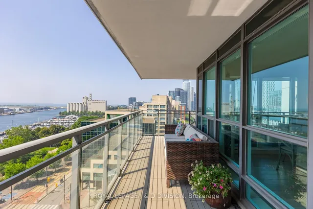 Additional image 33 of 410 Queens Quay Unit 1203