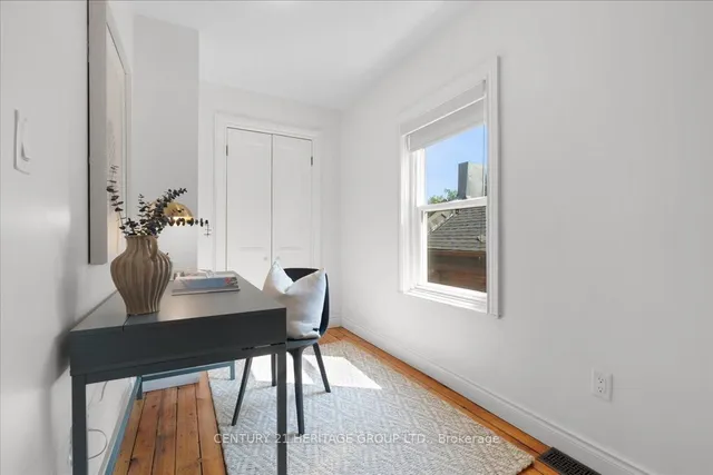 Additional image 28 of 40 Emerald St