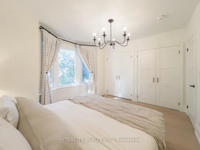 Additional image 15 of 92 Dagmar Ave