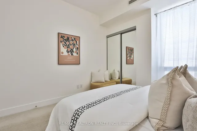 Additional image 25 of 3018 Yonge St Unit #204