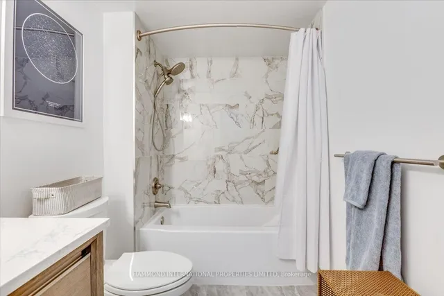 Additional image 19 of 46 Western Battery Rd Unit 838