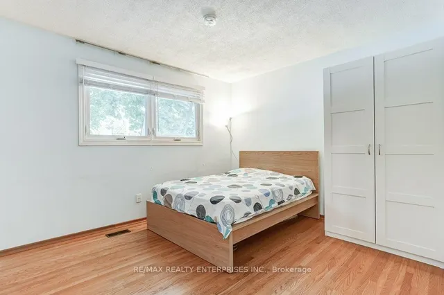 Additional image 30 of 1231 Kingsmead Cres