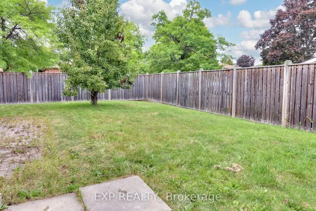 Additional image 31 of 28 Poinsettia Pl