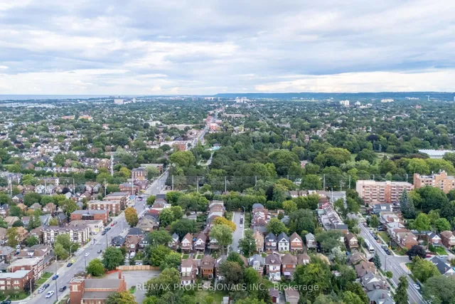 Additional image 31 of 129 Balsam Ave