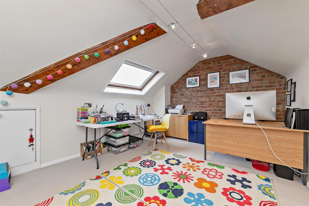 Additional image 18 of The Ridgeway, St. Albans