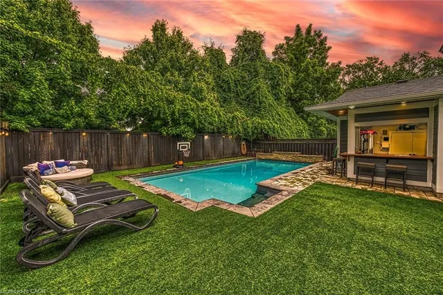 Additional image 44 of 515 Bridgman Ave