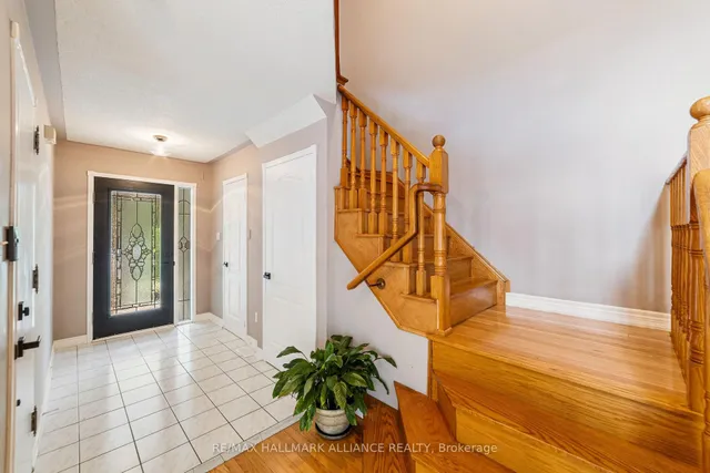 Additional image 5 of 365 Turnberry Cres