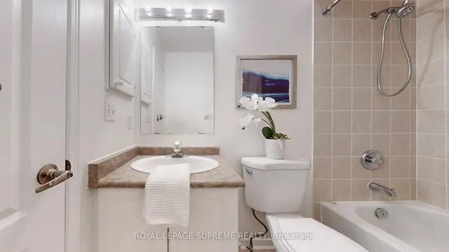 Additional image 31 of 32 Flatfield Terr