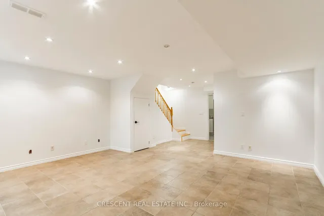 Additional image 28 of 5971 Stonebriar Cres