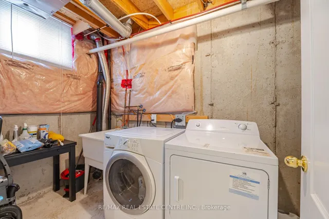 Additional image 33 of 4834 Capri Cres