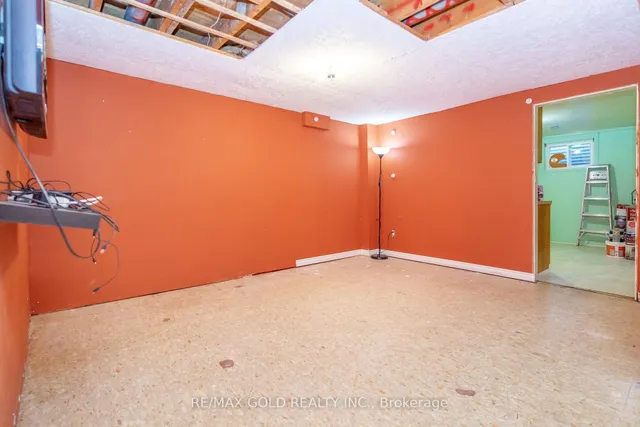 Additional image 30 of 4 Deeside Cres
