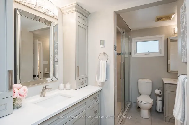 Additional image 23 of 613 Foster Crt