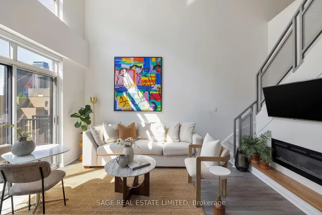 Additional image 3 of 800 King St Unit 811