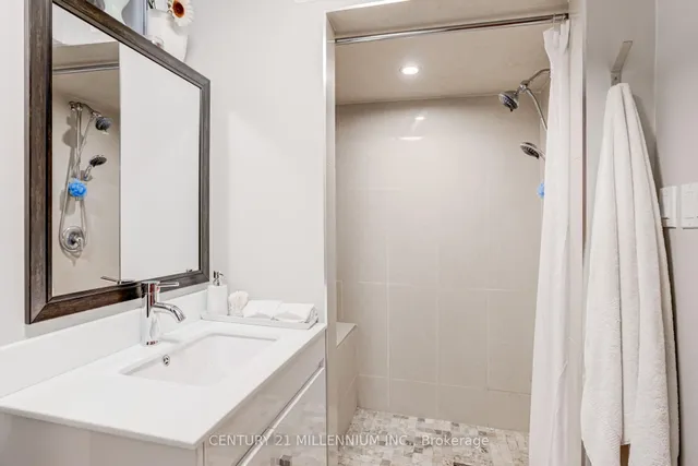 Additional image 32 of 14 Greystone Cres