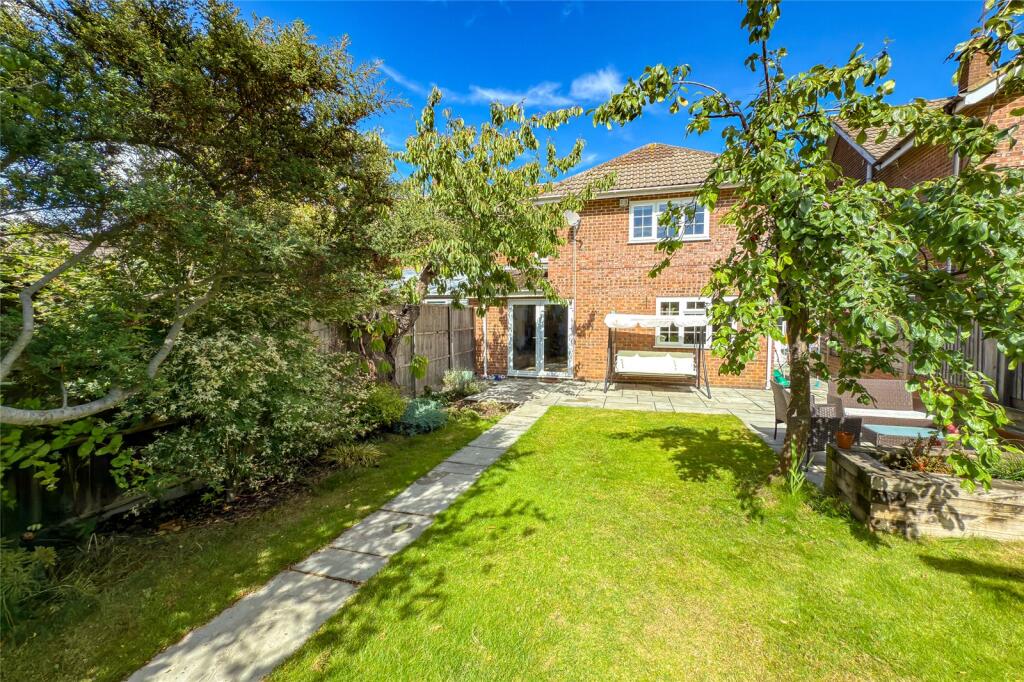 Additional image 27 of Slimmons Drive, St. Albans, Hertfordshire, AL4