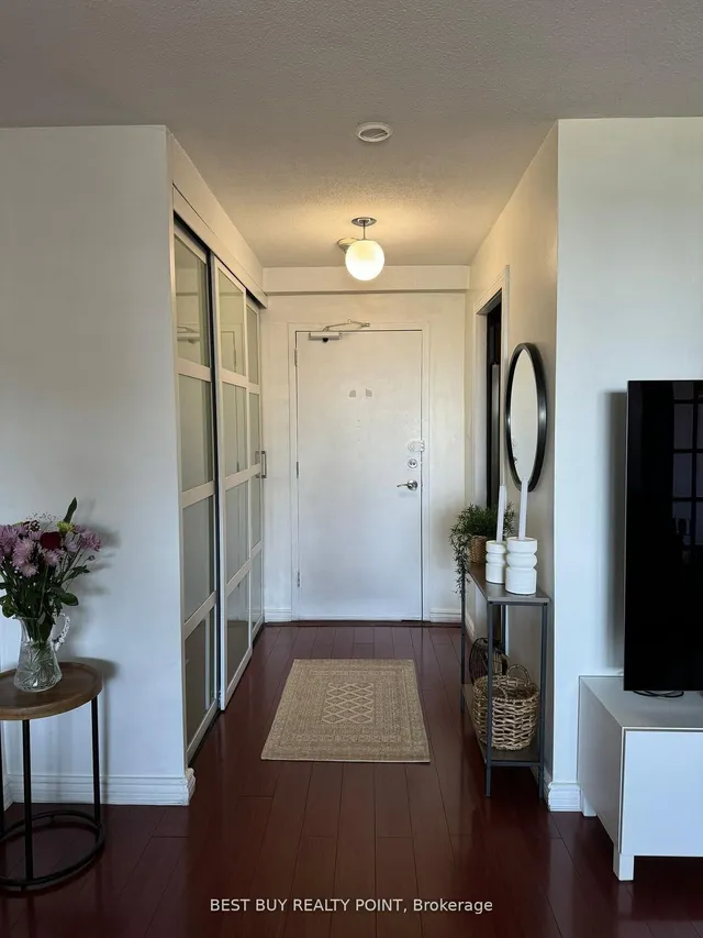 Additional image 13 of 15 La Rose Ave Unit 1007