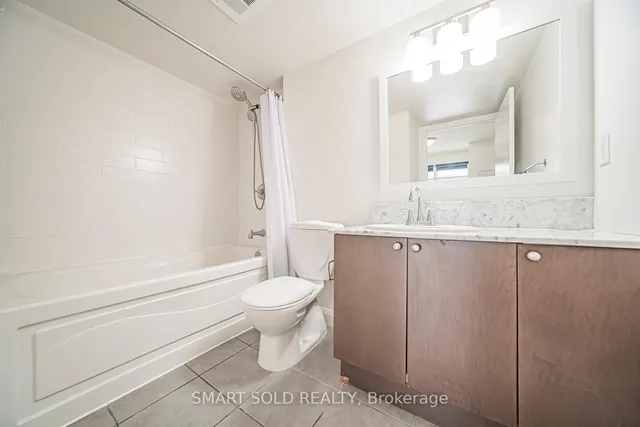 Additional image 45 of 2191 Yonge St Unit 901