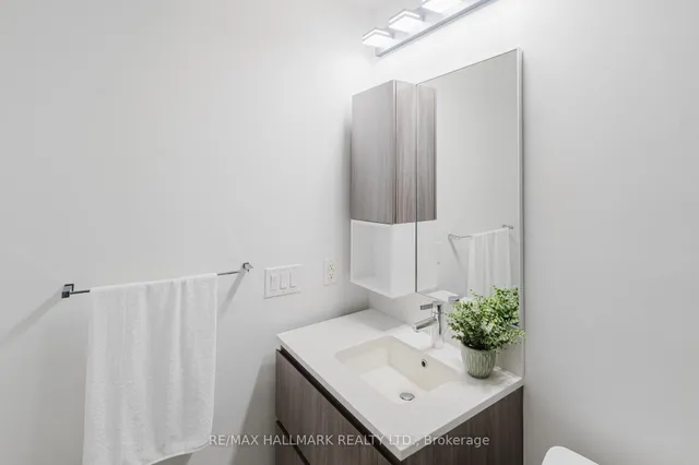 Additional image 14 of 36 PARK LAWN Rd Unit 1609