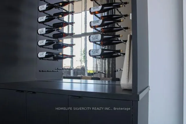 Additional image 46 of 2481 Taunton Rd