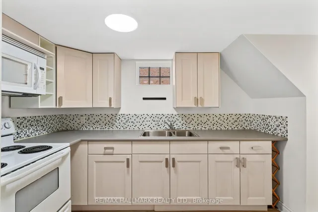 Additional image 32 of 153 Bellefair Ave