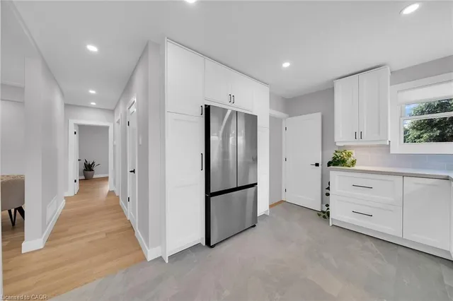 Additional image 14 of 441 Elmwood Ave