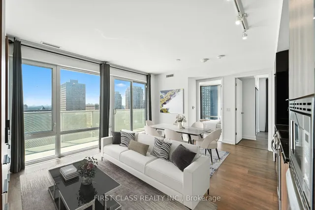 501 Yonge St Unit 1802