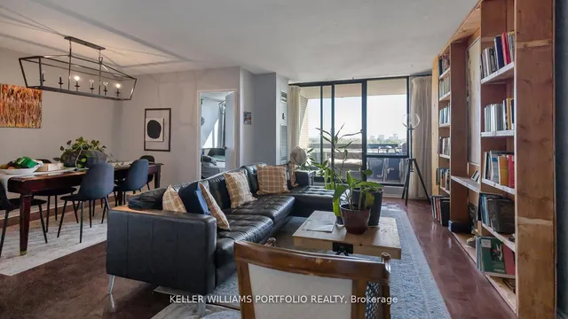 Additional image 5 of 362 The East Mall Unit 1006