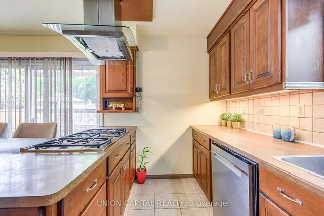 Additional image 15 of 1060 Glendor Ave