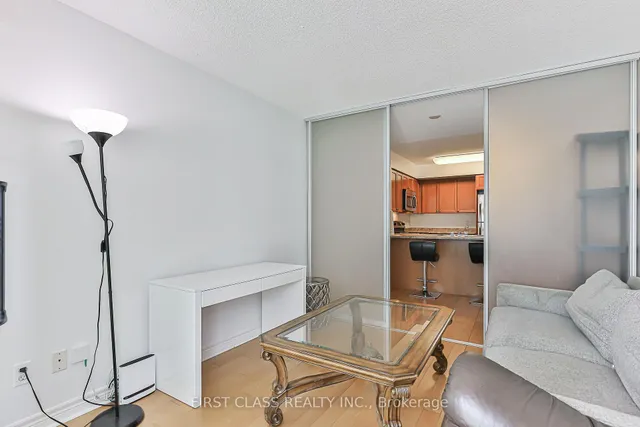 Additional image 21 of 51 Lower Simcoe St Unit 1202