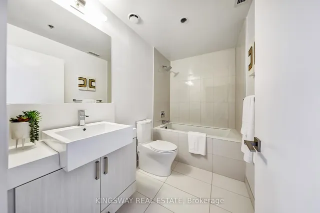 Additional image 20 of 15 Beverley St Unit 303